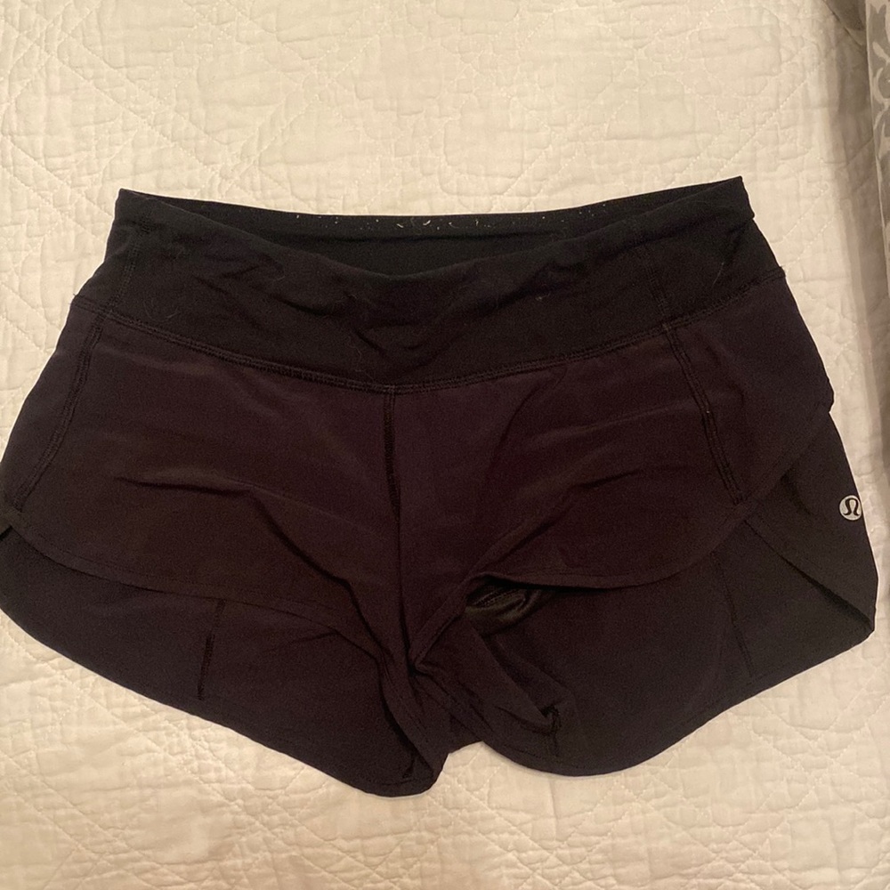 Black lululemon speed up shorts